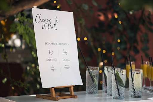 Raise the Bar: Mobile Bartending That Transforms Your Event